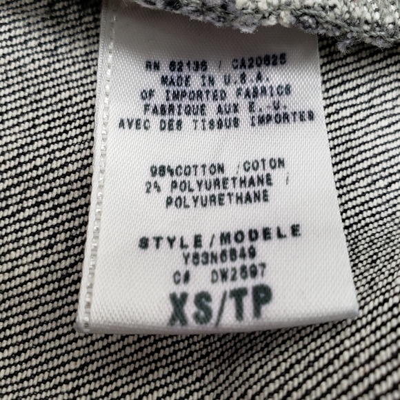 Guess premium Jean jacket - Picture 7 of 7